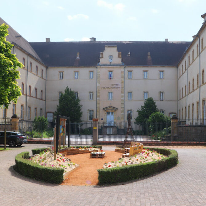 Lycee-Jean-Monnet-Yzeure_RentréeScolaire