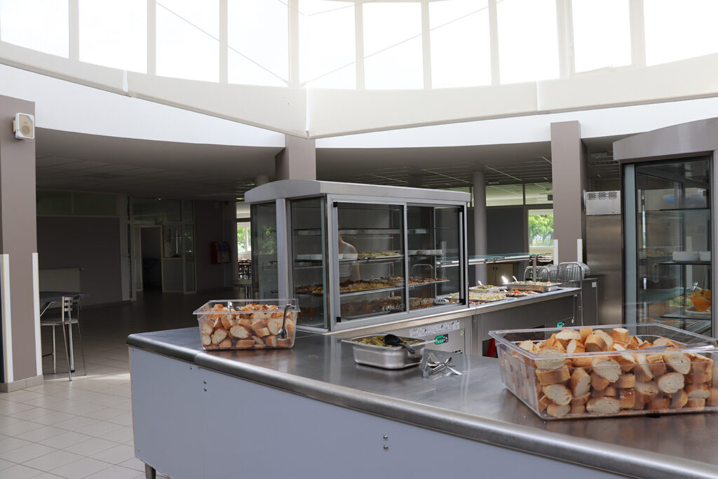 self - cantine du lycée jean monnet